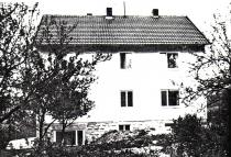 Lehrerwohnhaus Südansicht, Foto Archiv Schule