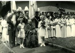 Bei der Feierlichkeiten zum 50jährigen Bestehen des Knappenvereins Kropfmühl, 1953