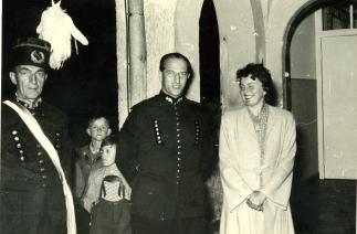 v. links: Otto Rott, Dir. Erhard und Ehefrau