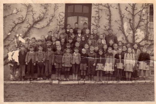 Klassenfoto mit Lehrer Rudolf Stephan 1950, Foto StAH